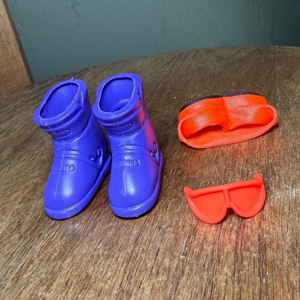 Vintage '91 Mattel Ski Fun Ken Accessories Ski Boots Head Wrap Sunglasses Barbie